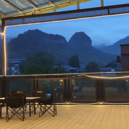 Tianshui Ocean Manor (Maijishan Grottoes)