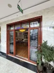 Luqu Hongshiya Holiday Hotel - พร้อมอาหารเช้า