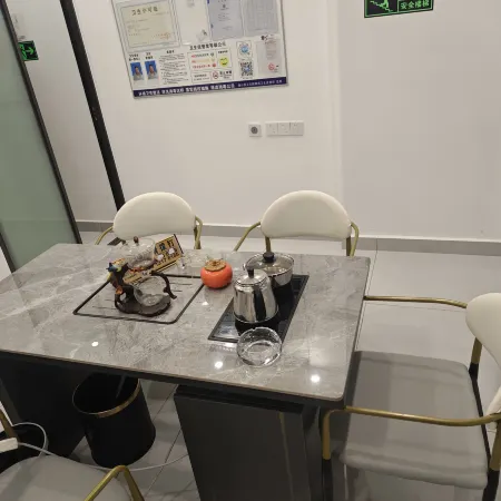 Loushangqing Homestay