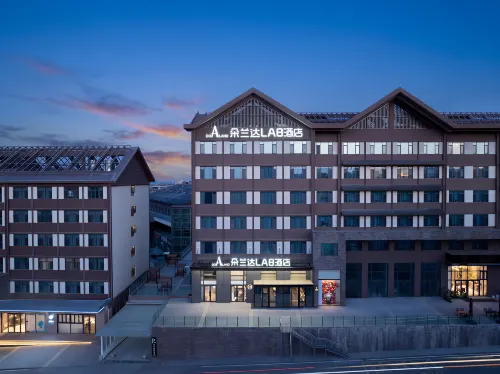 Duolanda LAB Hotel (Sayram Lake New Visitor Center) - Kæledyr tilladt