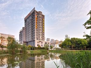 Green Oriental Hotel (Huai'an Wanda Plaza Zhou Enlai Memorial Hall)