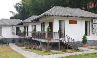 Lianzhou Yanshang Renjian Farmhouse