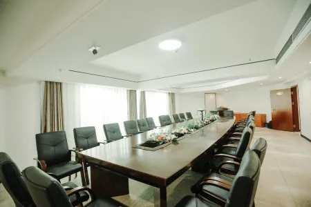 Weijing Elegant Hotel (Meizhou Dabu) Отели в г. Дапу