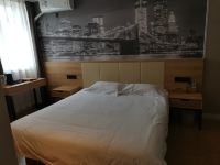 布丁酒店(成都科华北路川大北门店) - 大床房c
