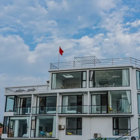 Wanghailou Seaview Homestay