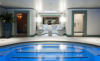 Hotel Eiffel Blomet