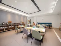 如家商旅飯店（臨滄佤山鳳城高鐵站店）