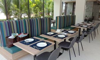 Rnp Pool Hotel