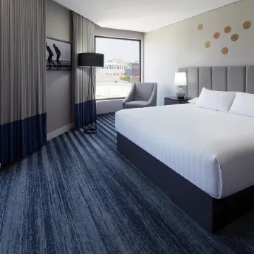DoubleTree by Hilton Montreal