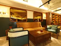 เจมส์ จอยส์ โคฟเฟเทล (จัตุรัสเหนือสถานีรถไฟเทียนจิน)