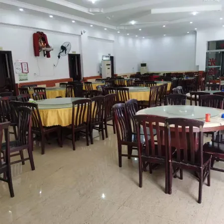 Tianbao Hotel