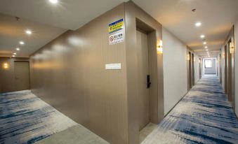 Le Orange Cloud Audio and Video Hotel