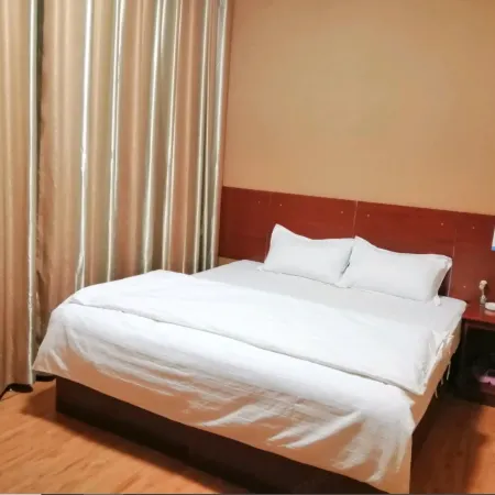 Heyue Hotel