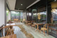 Algoritma Hotel - sarapan