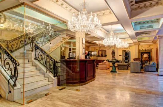 Avtor Boutique Hotel アニチコフブリッジ周辺のホテル