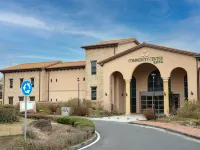 Arden Hill Resort & Golf Club Hoteles cerca de Catedral de la Trinidad