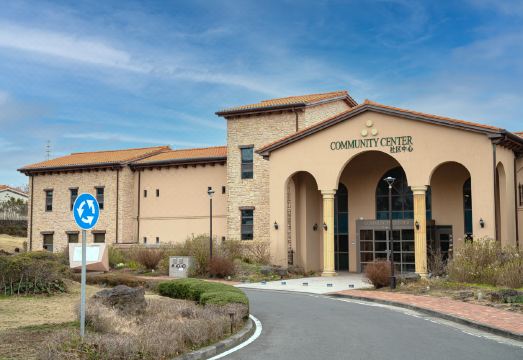 아덴힐 리조트의 넓은 객실 또는 조식 뷔페