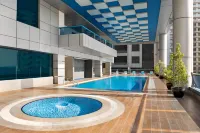 Ramada by Wyndham Dubai Barsha Heights - Balkon