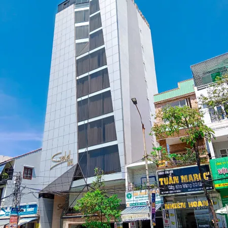 Gold Central Hotel by Haviland Отели рядом с достопримечательностью «My Khe Pagoda»