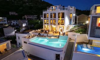 Jidong Yizhan·Seaside Light Luxury Sea View Pool Holiday Beauty Su (Shengsi Island East Cliffs Shop)