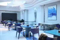 Xiong'an Aquarium Light Luxury Hotel