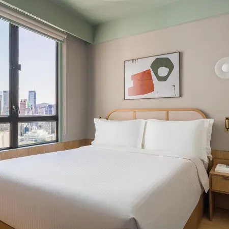YING’nFLO, Hong Kong, Wan Chai (Langham Hospitality Group) Отели рядом с достопримечательностью «Парк развлечений Ocean Park»