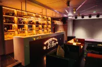 Lead-Goal Premier Hotel - Quầy bar