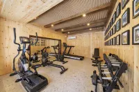 Rezen Retreat · Four Seasons Manju Hotel (Jiuzhaigou Tourist Center) - Gym