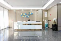 Huahui Hotel - Mountain view