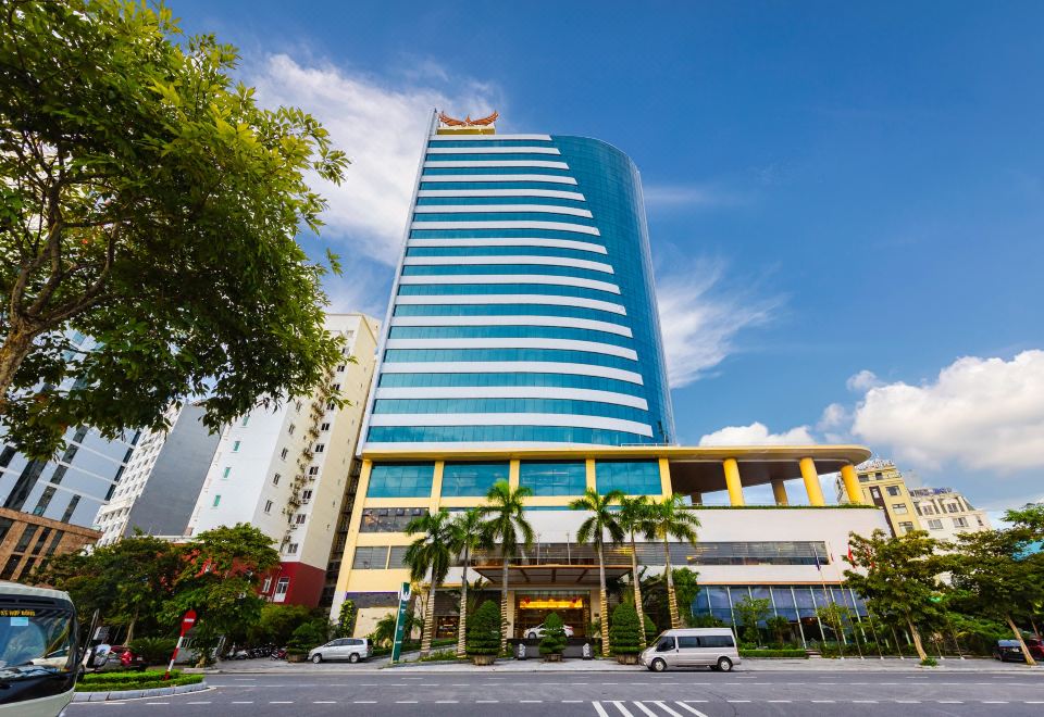 Grand Ha Long Hotel Over view