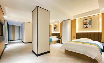 Weining Manting Shijia Light Luxury Hotel