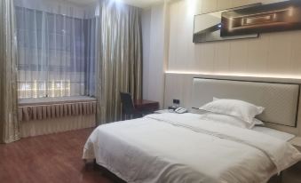 Fuyang Longhui Huatai Hotel