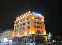 Grandmother's house and hotel Hotels in Longling