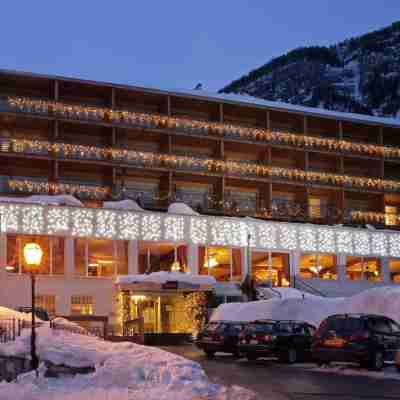 Le Bristol Leukerbad Hotel Exterior