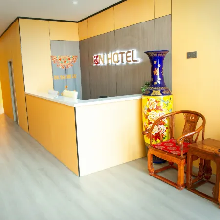 Junyi Hotel Chain