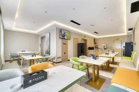 GreenTree Inn Express Hotel (Dezhou Plain County Encheng Bus Station) Отели в г. Пинюаньсянь