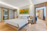 Kuytun Duku Highway Renjoy Hotel Hotels near Kuitun City No.1 Campground