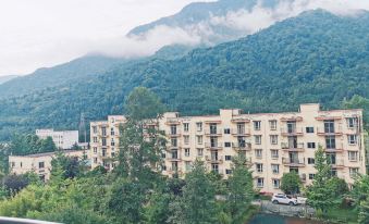 Lushan Tianyi Manor