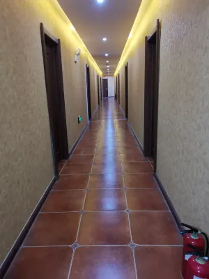 Kulunqi Yuxin Fashion Hotel Hotels near Jinbao Shopping Mall