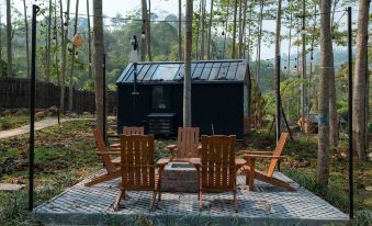 Bobocabin The Tavia, Puncak