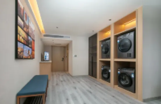 凱里亞德酒店（贛州龍南世界客家民俗文化城店） 龍南酒店