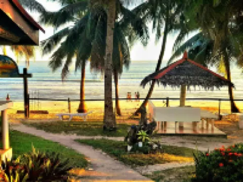 Phaidon Beach Resort Hotels in Pandan