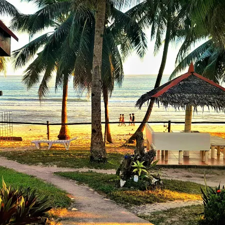 Phaidon Beach Resort