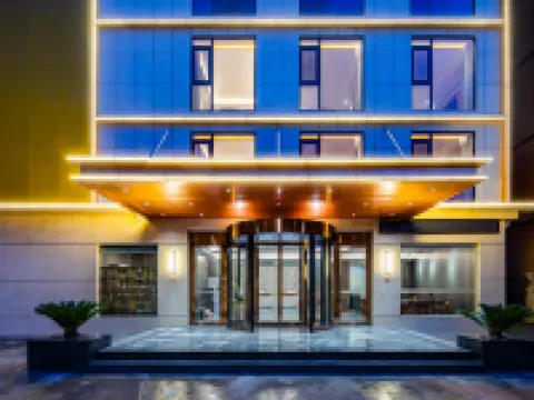 Rezen Pinge Hotel (Xishuangbanna Jinghong Airport Railway Station) Hotels near Xishuangbanna Folk Custom Garden