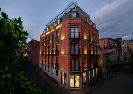 Atrium Boutique Hotel