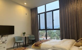 Fuxian Lake Laohuang Fish Restaurant and Accommodation
