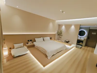 Midu Rongguang Hotel Hotels near Miduxian Tianshengqiao Sceneic Area