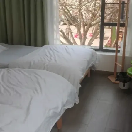 Gejiu Banshan Pear Garden Homestay