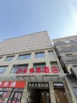 Eve Beauty Hotel (Huimin Street - Bell Tower Metro Station Store) Hotel di Stasiun Kereta