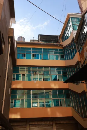 Pingbian Shuangxuan Hotel